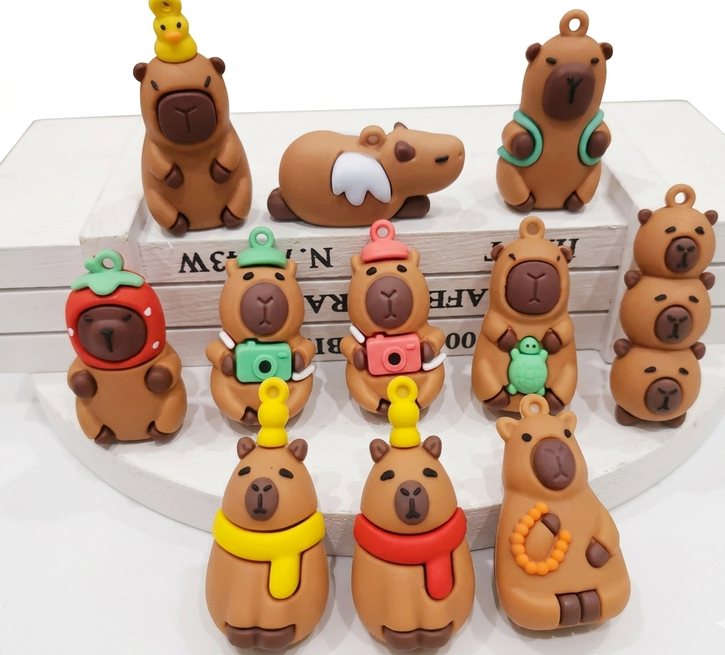 3 set Random Cartoon Animal Capybara Charms For Keychains