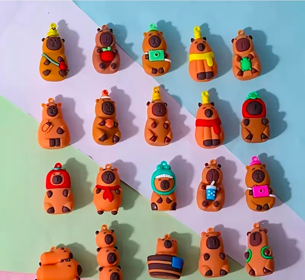 3 set Random Cartoon Animal Capybara Charms For Keychains